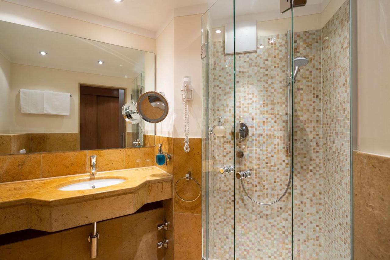 Hotel Gasthof Alte Post Holzkirchen Holzkirchen  Ngoại thất bức ảnh
